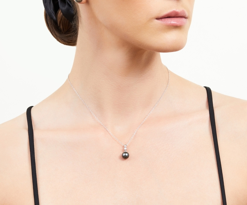 Model is wearing Michelle Pendant with 9-10mm AAAA quality pearls